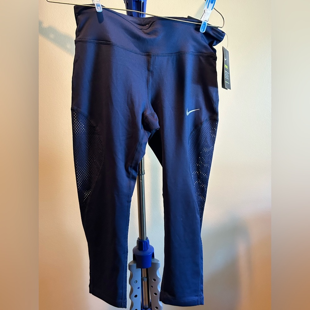 NWT Nike Womens Dri Fit Mesh Cropped Navy Leggings Medium